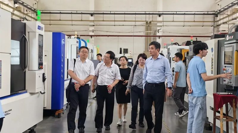 主轴油冷机：为何选择代理加盟，有哪些关键因素？**